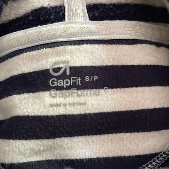 Gap athletic striped hoodie - Picture 8 of 10